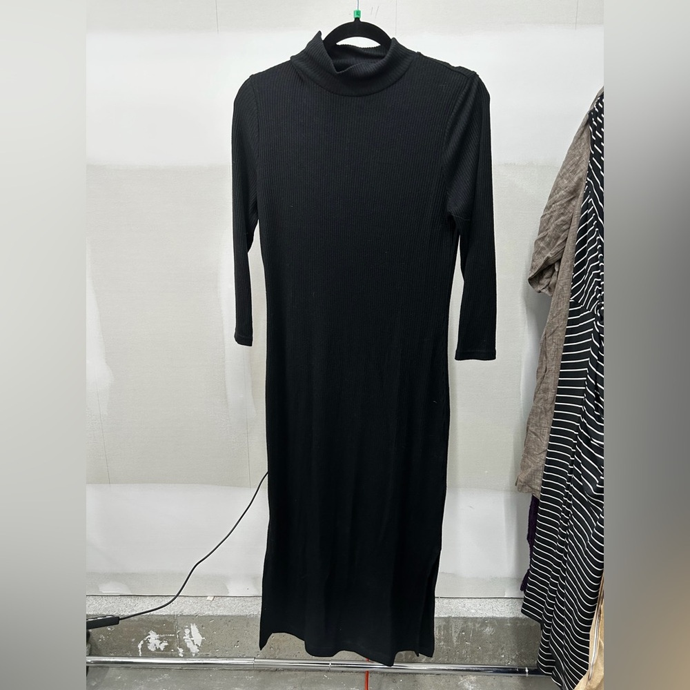 Banana Republic Black Long Sleeve Dress